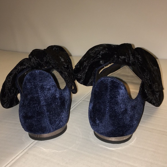 Zara Women Black Blue Velvet Flats Shoes Size 35 - Picture 6 of 8